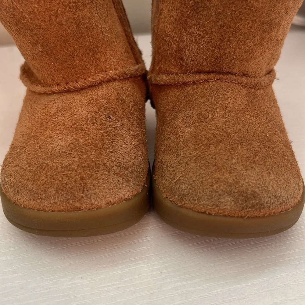 Keelan Toddler Ugg Boots Chestnut Size 2/3